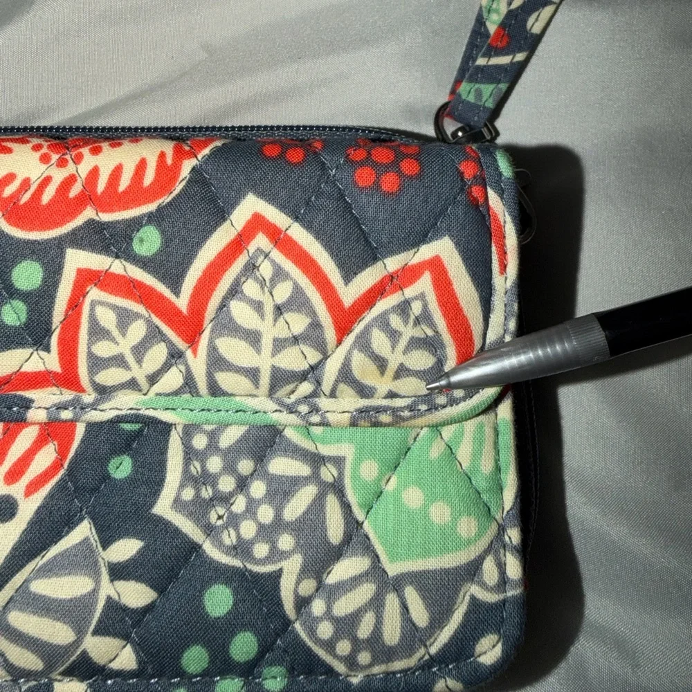 Vera Bradley Nomadic Floral All in One Crossbody Bag NWT - Picture 3 of 7